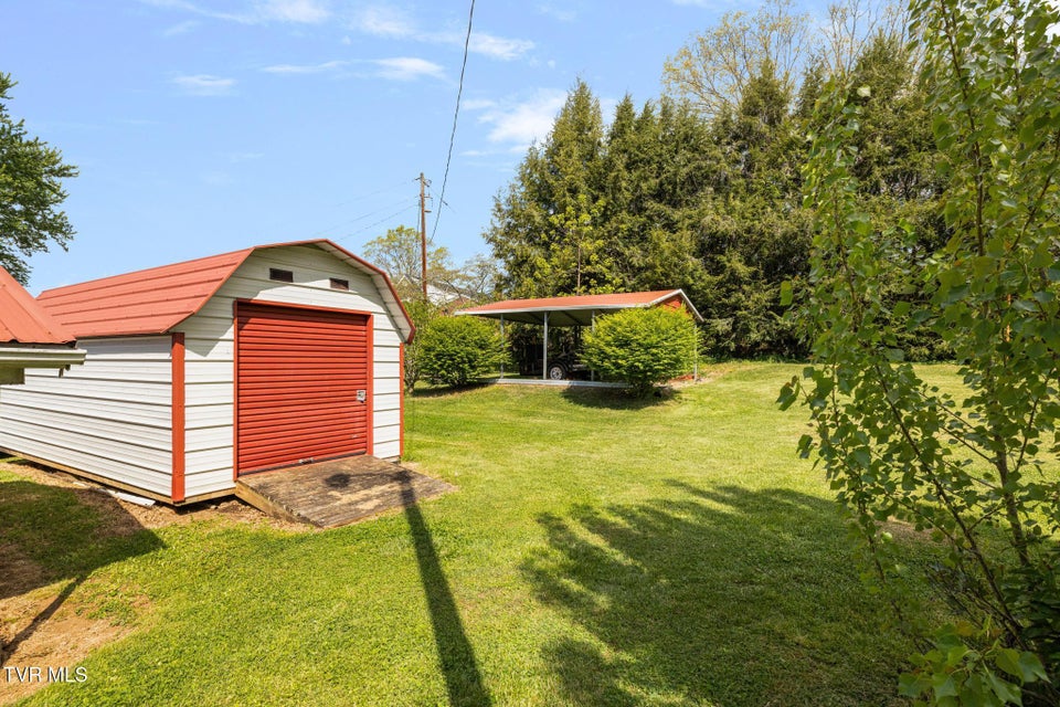 Photo #40: 153 Forest Avenue