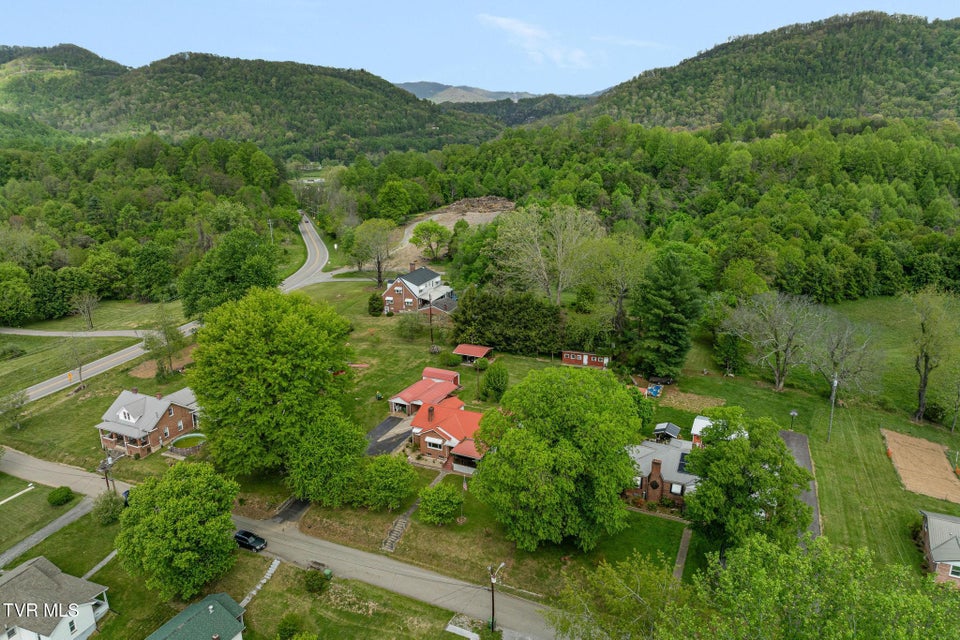 Photo #44: 153 Forest Avenue