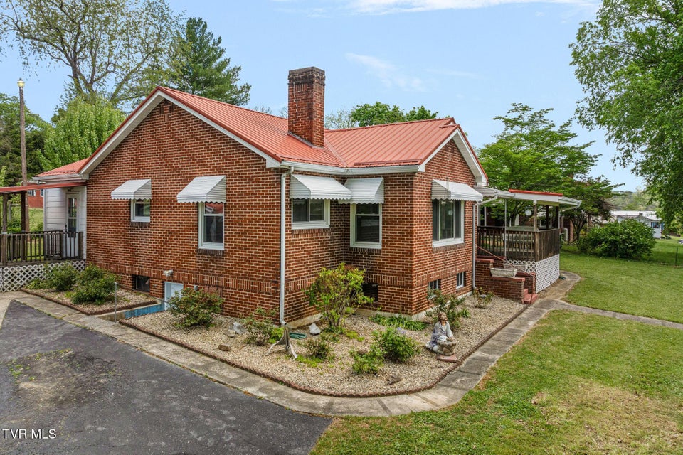 Photo #57: 153 Forest Avenue