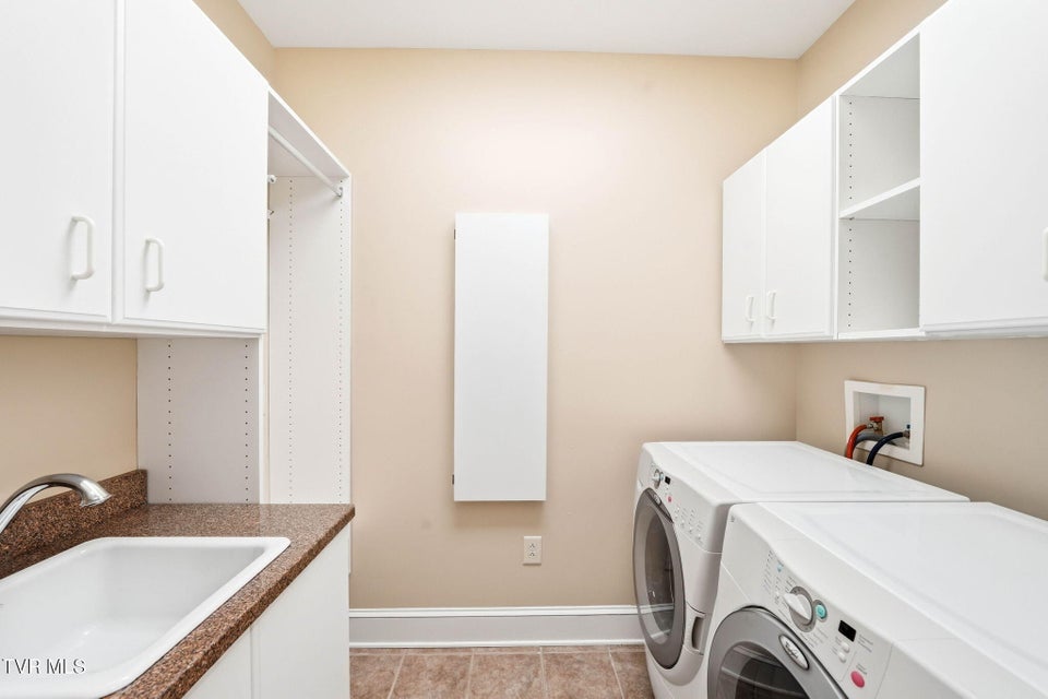 Photo #36: 15389 High Meadow Trail