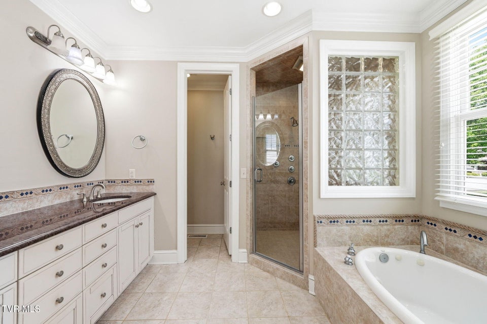 Photo #42: 15389 High Meadow Trail