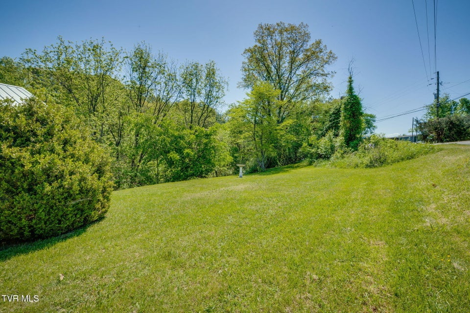 Photo #5: 1940 Allison Road