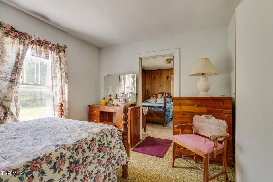 Photo #24: 1940 Allison Road