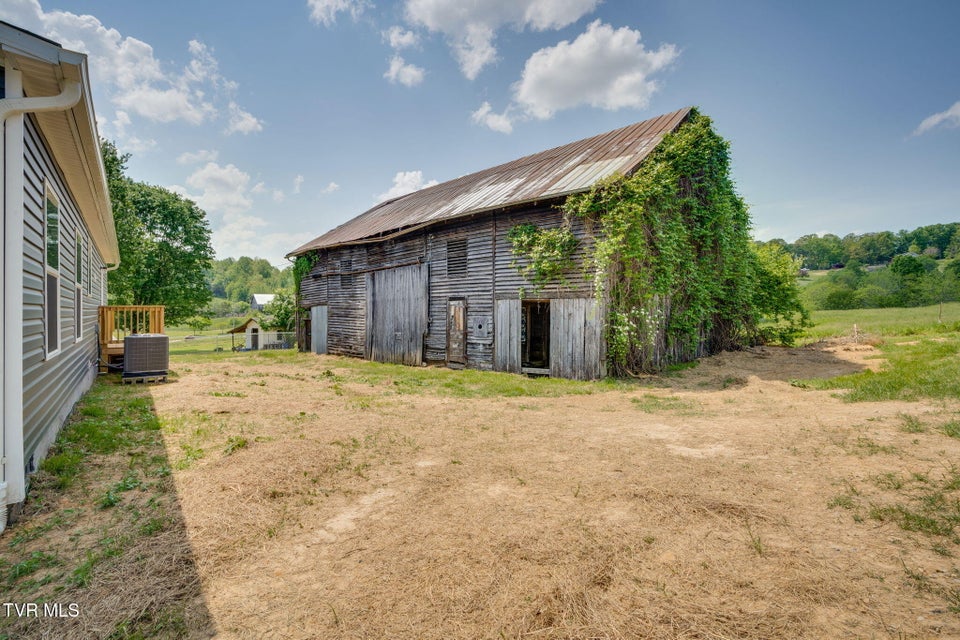 Photo #25: 30 Armstrong Road