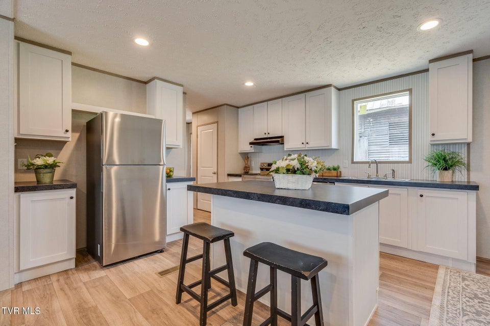 Photo #9: 30 Armstrong Road