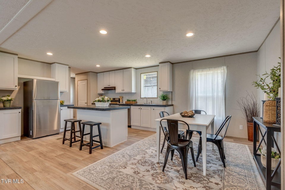 Photo #8: 30 Armstrong Road