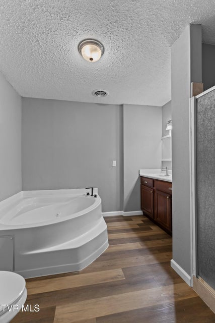 Photo #15: 665 Rocky Summit Road