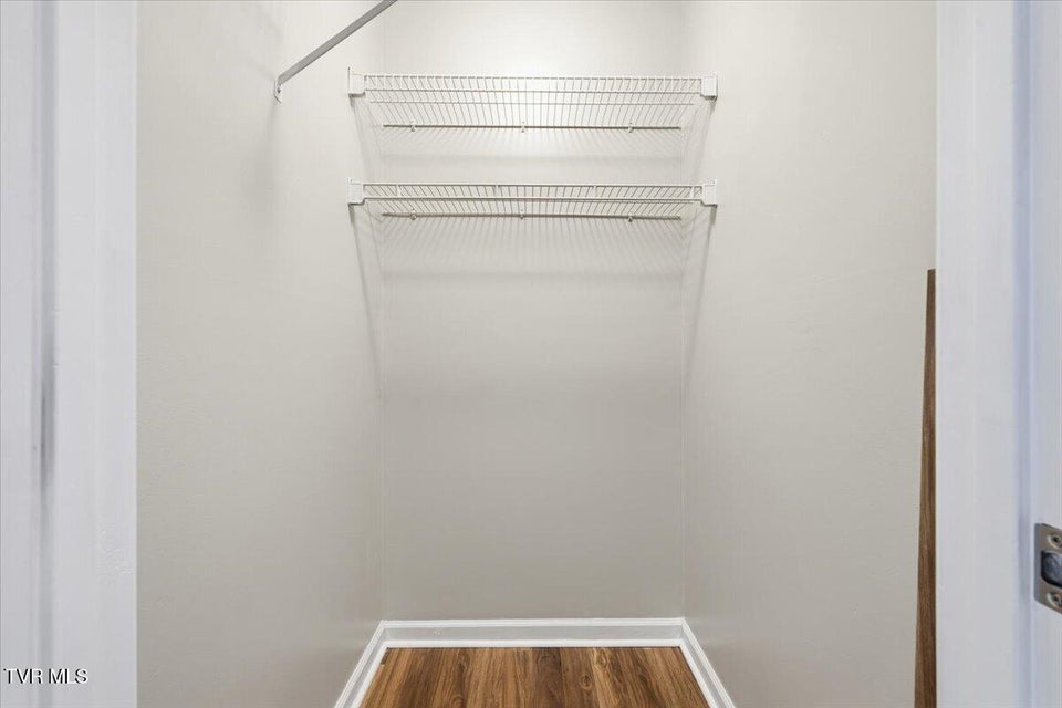 Photo #47: 934 Beverly Drive