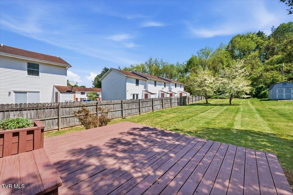 Photo #10: 934 Beverly Drive