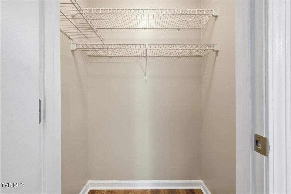 Photo #41: 934 Beverly Drive