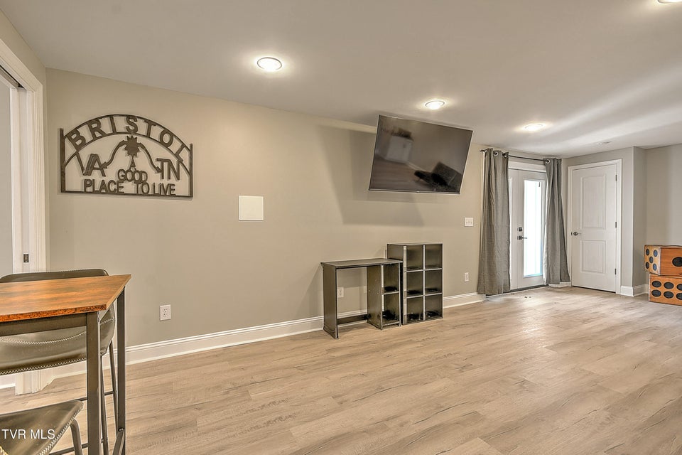 Photo #22: 2413 Catherine Street