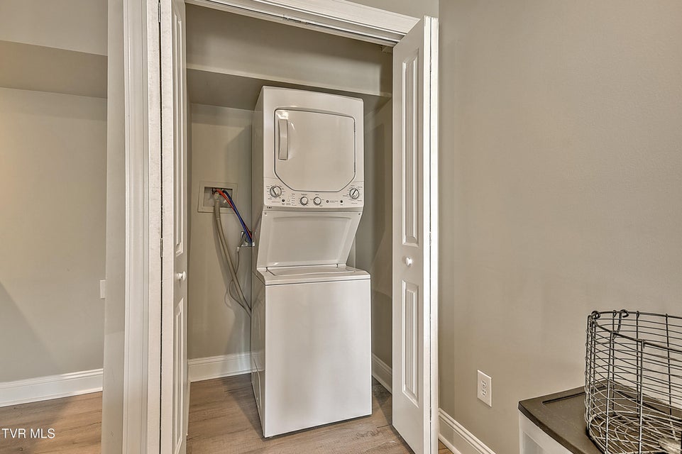 Photo #26: 2413 Catherine Street