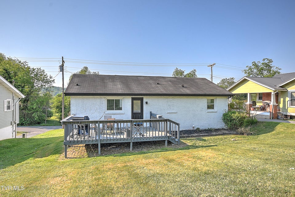 Photo #35: 2413 Catherine Street