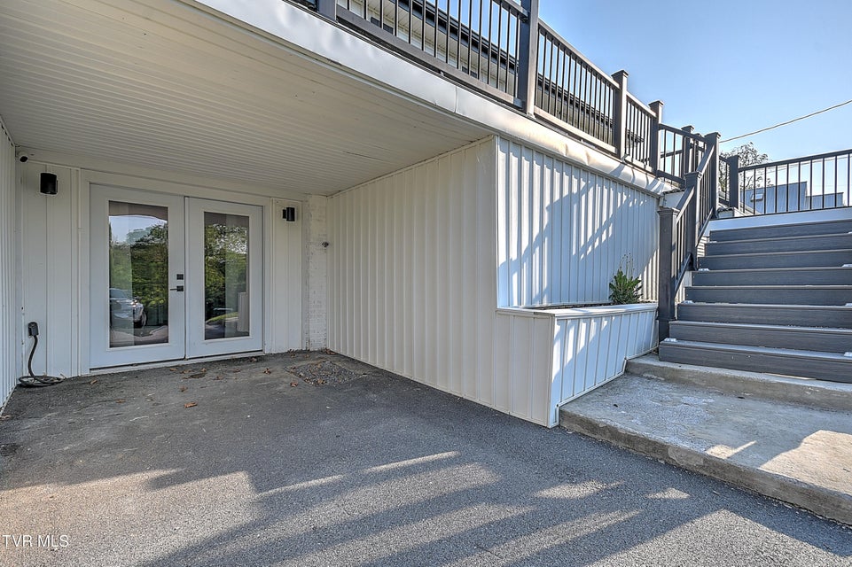 Photo #3: 2413 Catherine Street