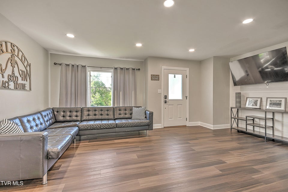 Photo #9: 2413 Catherine Street