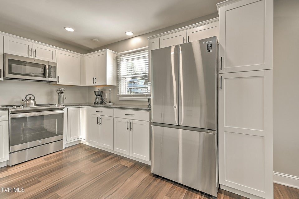 Photo #12: 2413 Catherine Street