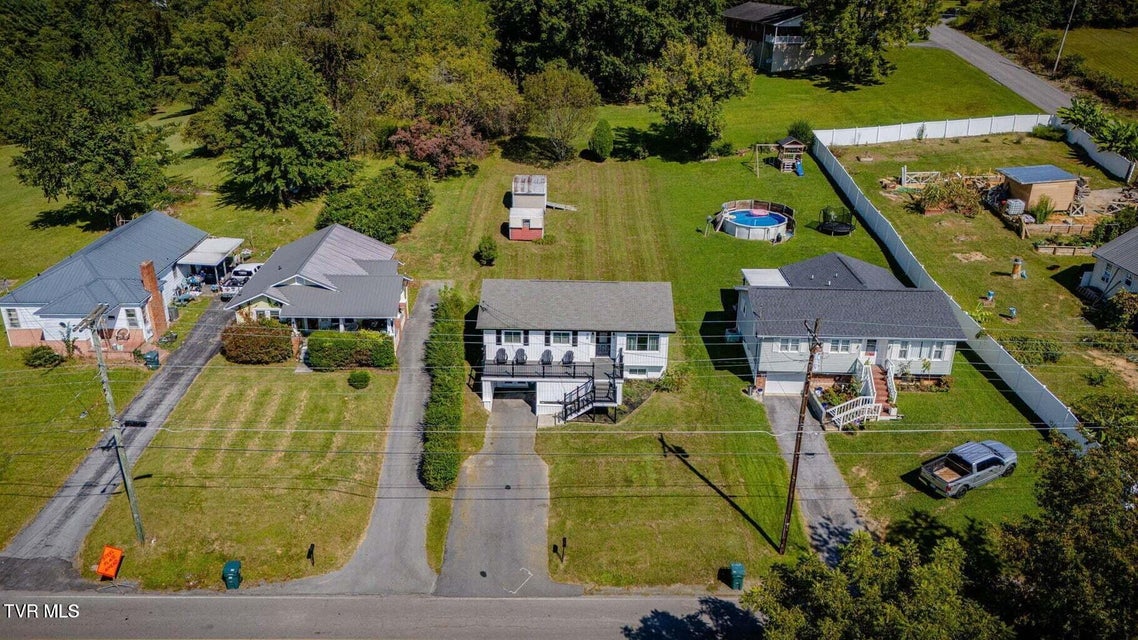 Photo #40: 2413 Catherine Street