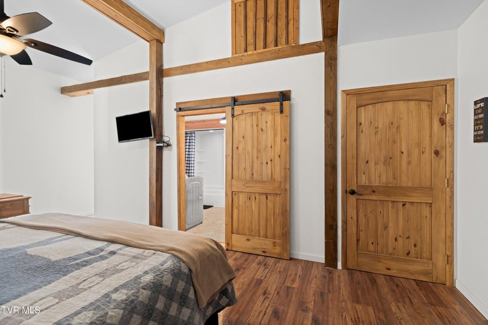 Photo #38: 106 Barker Road