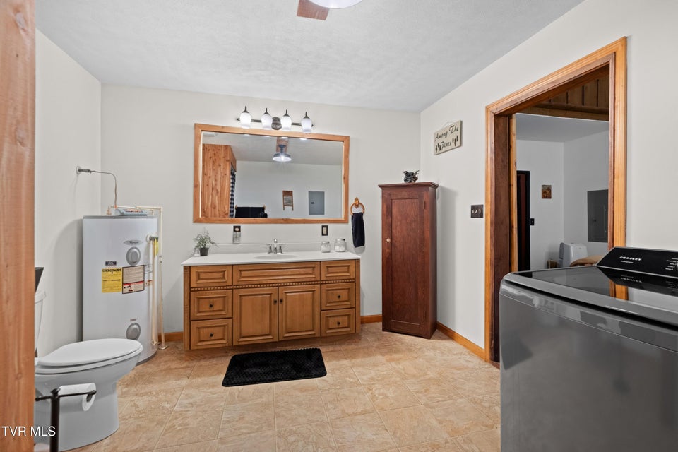 Photo #39: 106 Barker Road