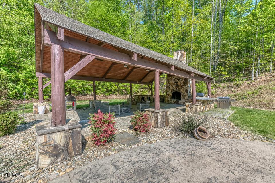 Photo #7: 520 Highway 93 