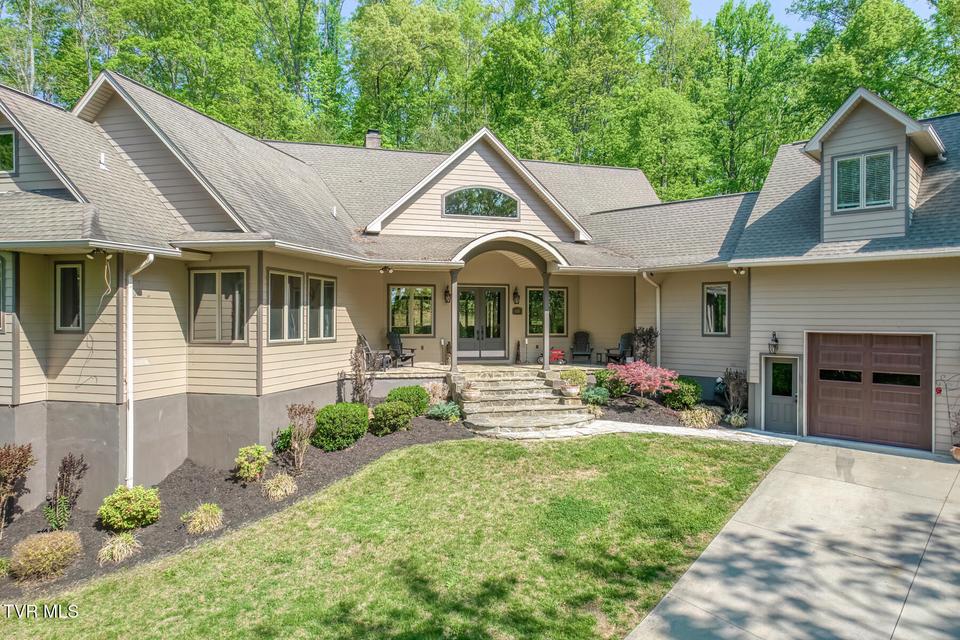 Photo #2: 520 Highway 93 