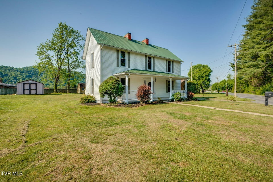 Photo #2: 1604 Broad Street