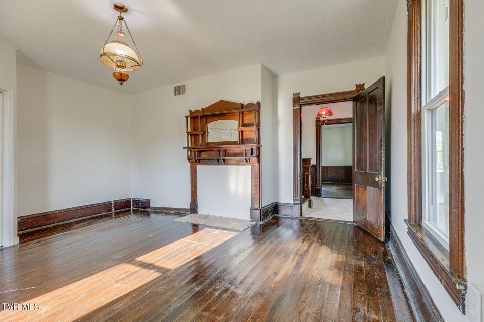 Photo #9: 1604 Broad Street