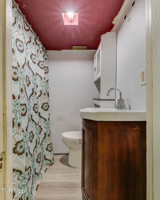 Photo #11: 1604 Broad Street