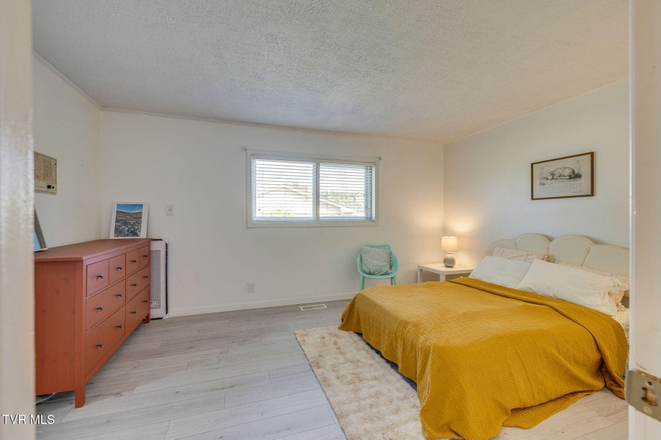 Photo #20: 107 Wayfair Drive