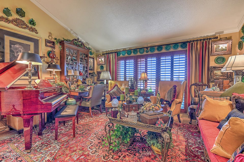 Photo #10: 58 Whitehall 