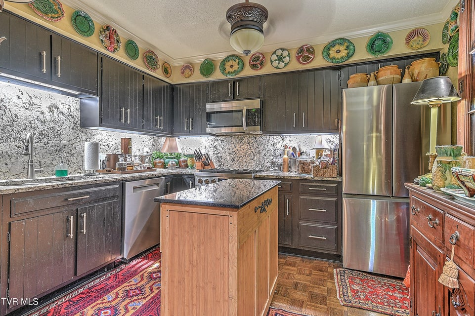 Photo #22: 58 Whitehall 