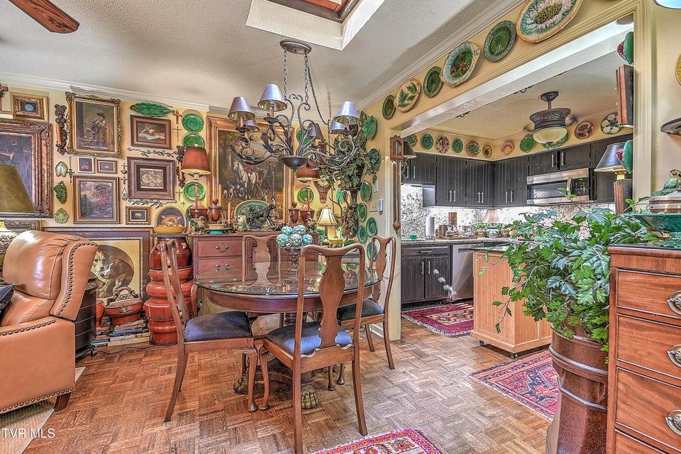 Photo #24: 58 Whitehall 