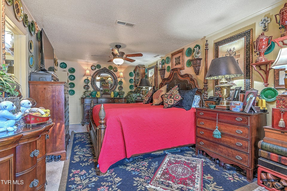 Photo #35: 58 Whitehall 