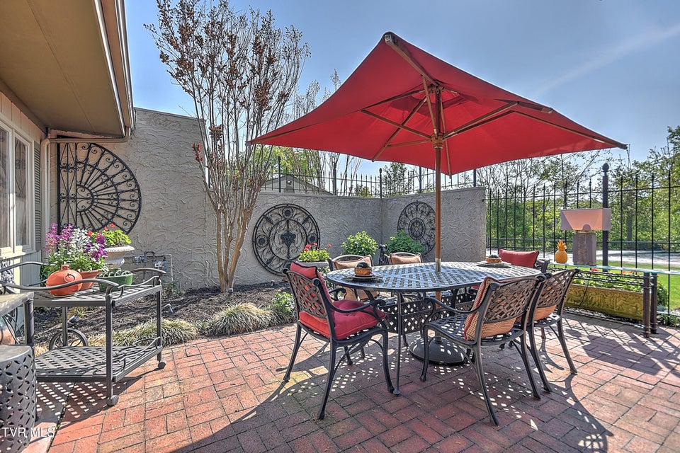 Photo #45: 58 Whitehall 