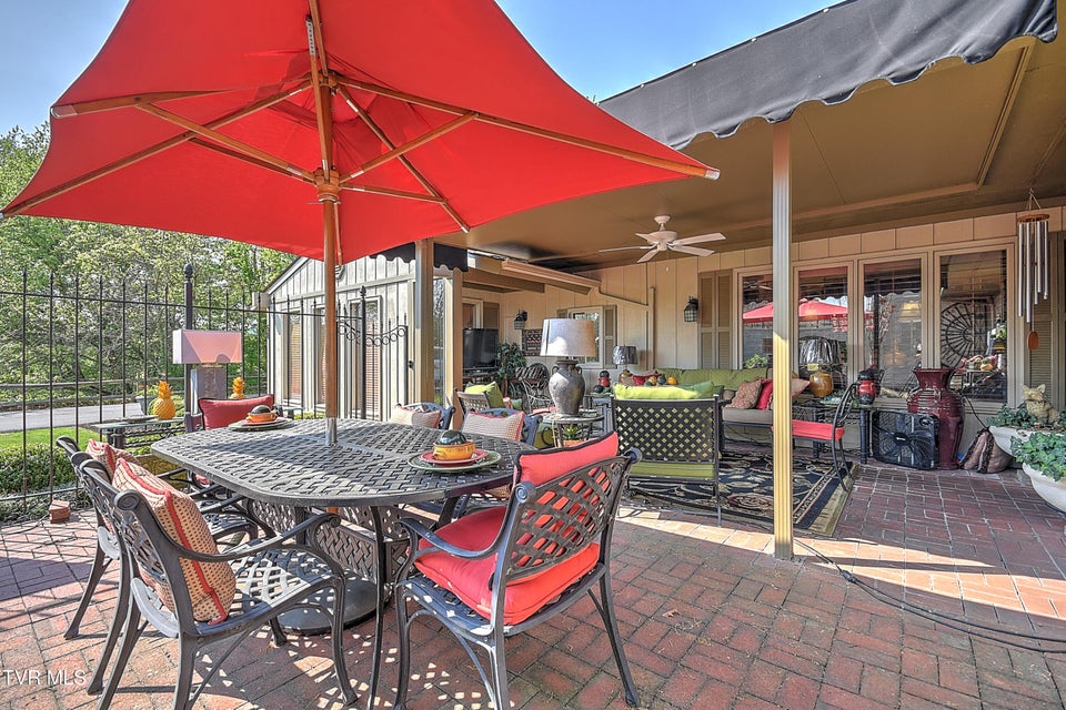 Photo #48: 58 Whitehall 