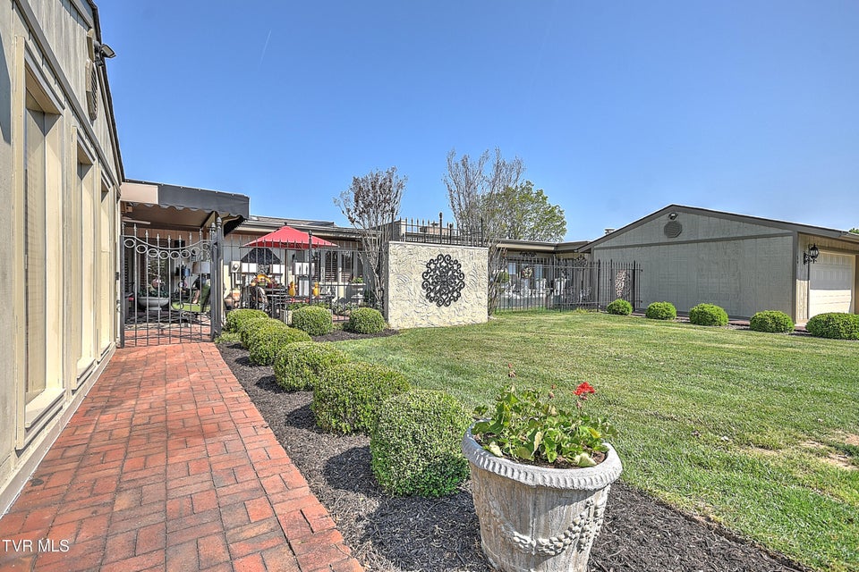 Photo #50: 58 Whitehall 