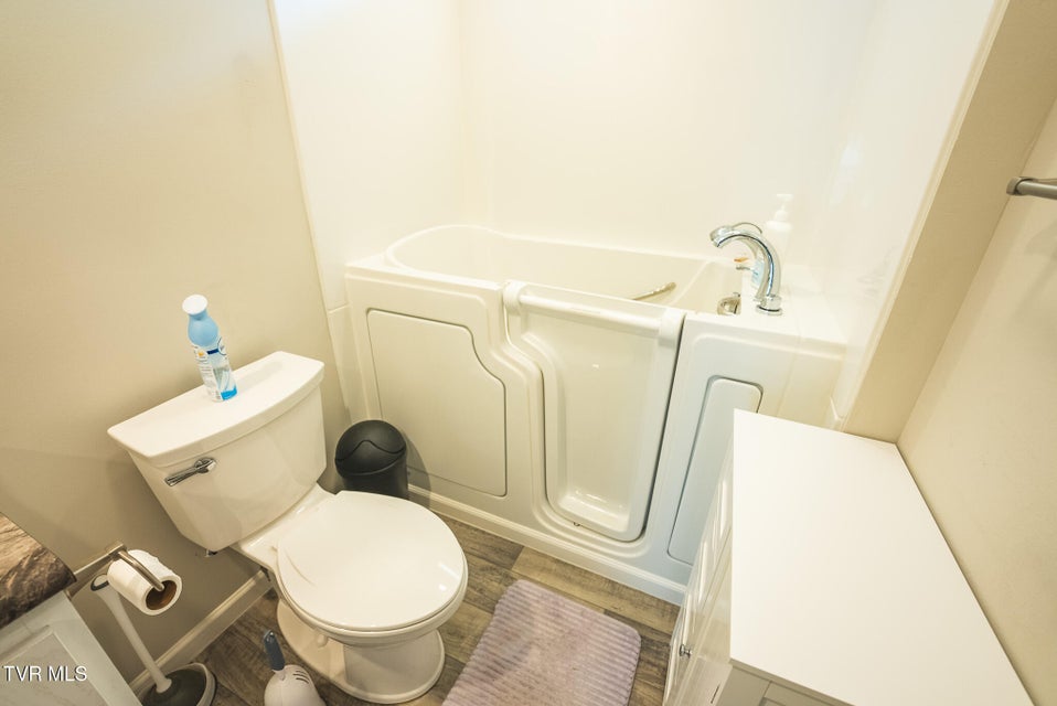 Photo #17: 152 Keisling Road