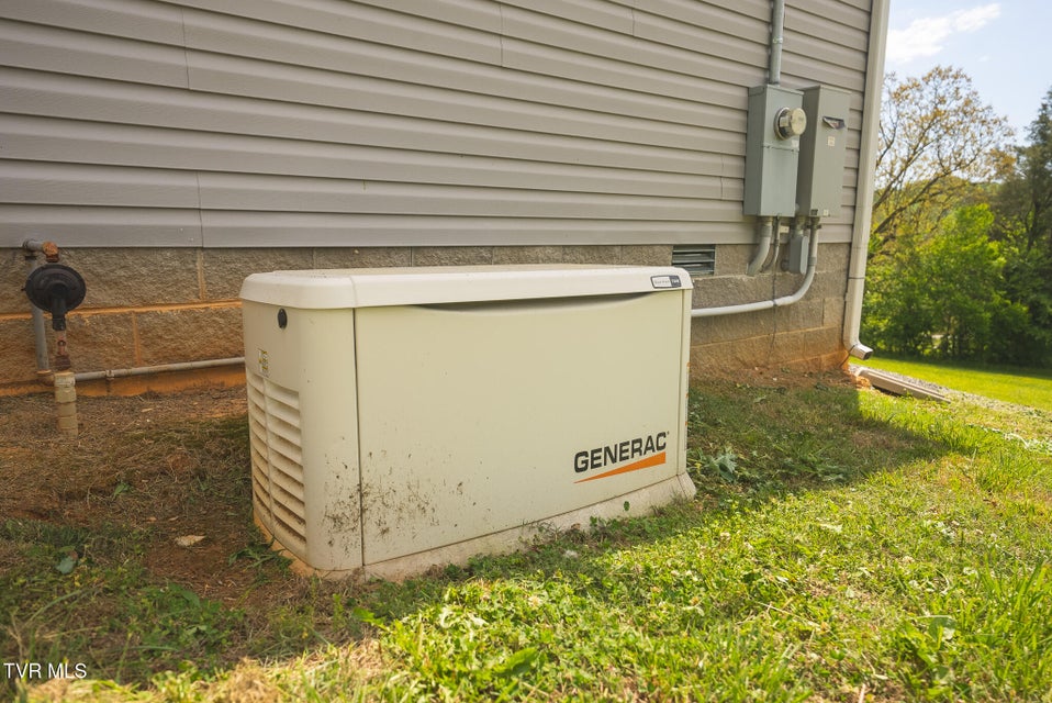 Photo #33: 152 Keisling Road