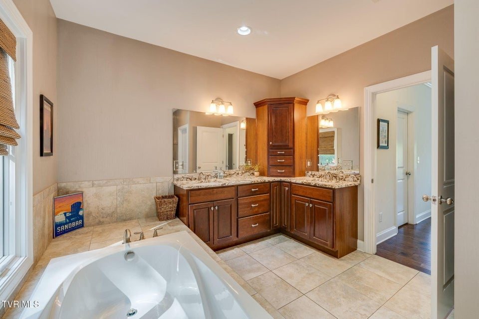 Photo #23: 134 Mcafee Bluff