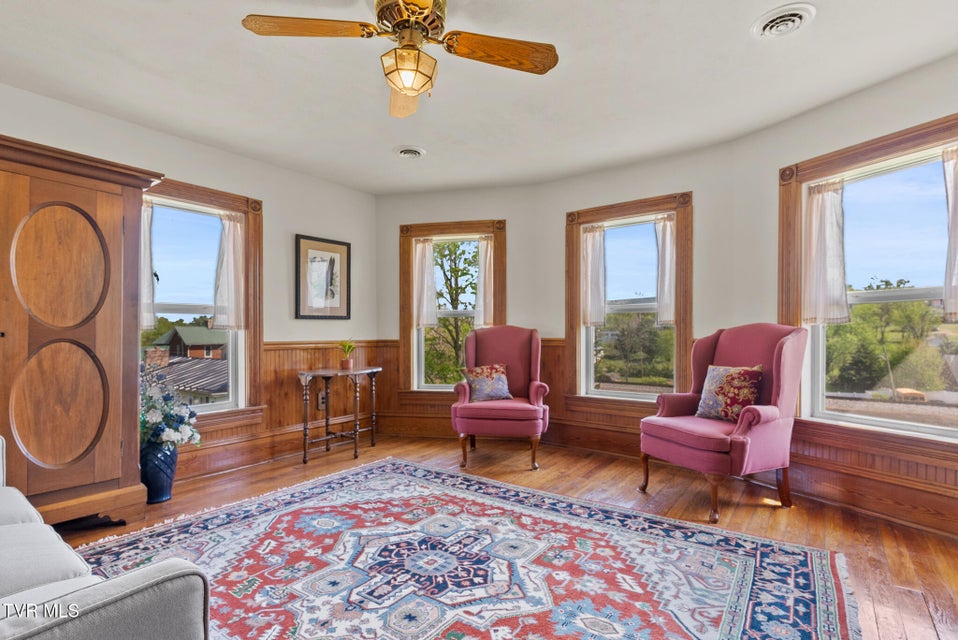 Photo #25: 210 Evergreen Street