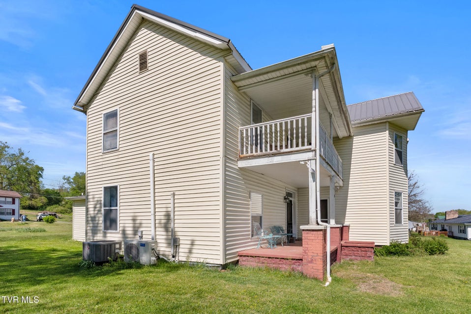 Photo #28: 210 Evergreen Street