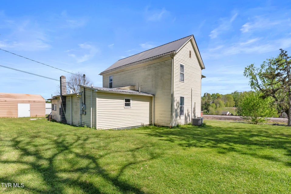 Photo #29: 210 Evergreen Street