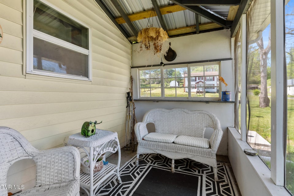 Photo #32: 210 Evergreen Street