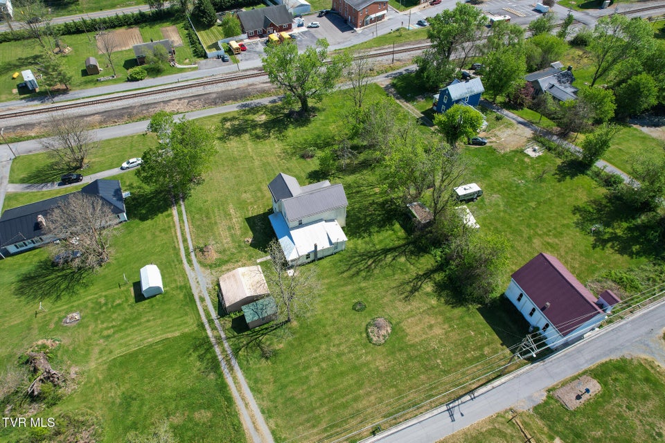 Photo #34: 210 Evergreen Street