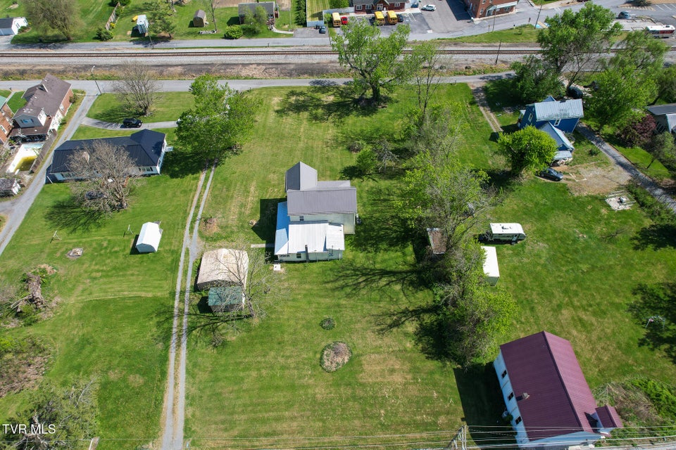 Photo #39: 210 Evergreen Street