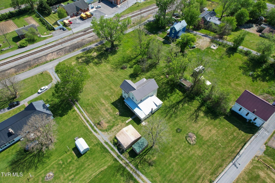 Photo #40: 210 Evergreen Street