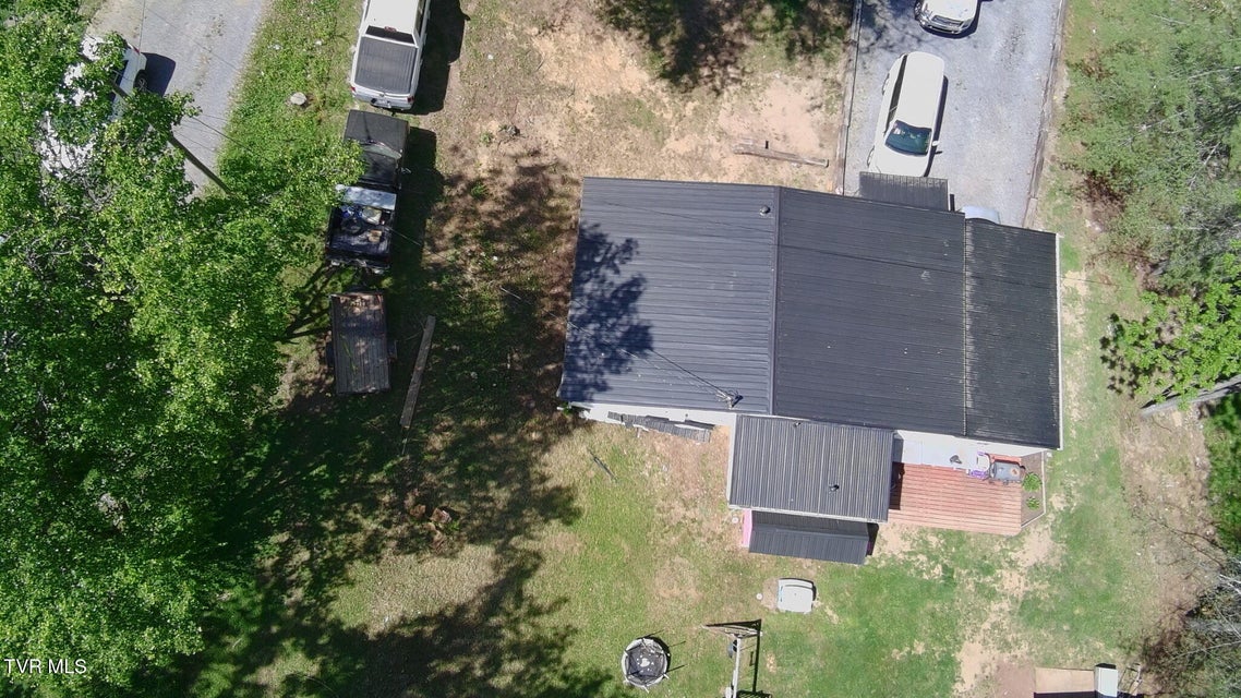 Photo #12: 329 Hillcrest Street