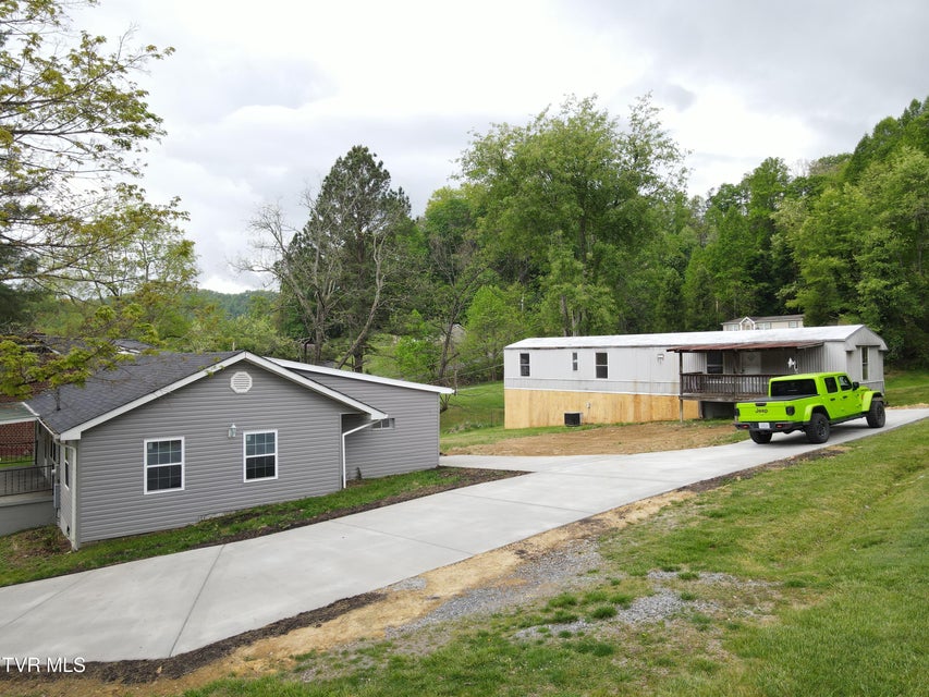 Photo #49: 265 Market Street