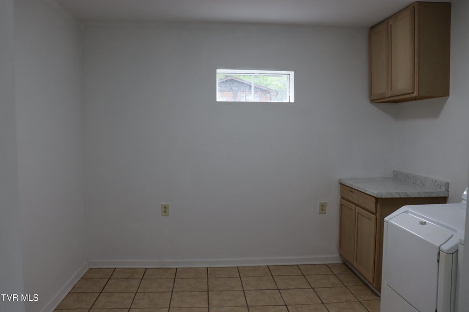 Photo #19: 265 Market Street