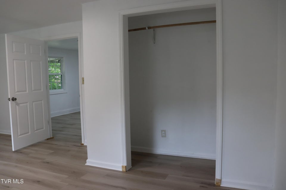 Photo #24: 265 Market Street